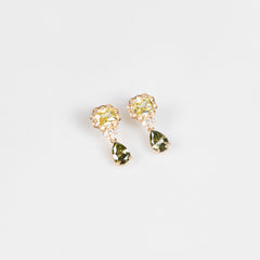 Bold Pear Cut Necklace Set with Simulated Diamonds in White and 18K Gold