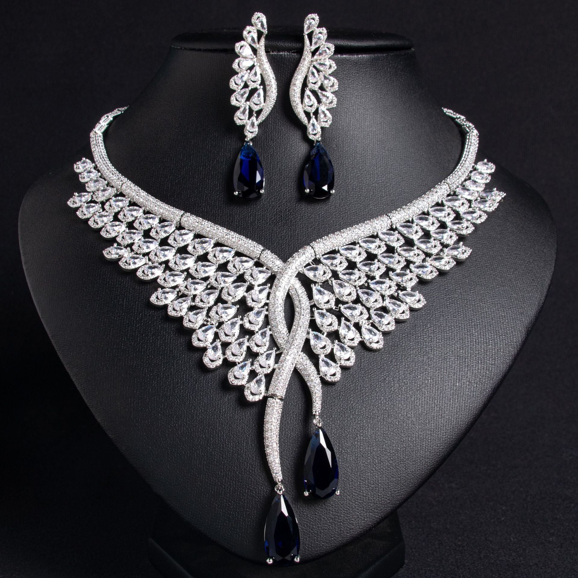 Luxury Wing Design Necklace and Earrings Set with Pear-Cut Simulated Diamonds