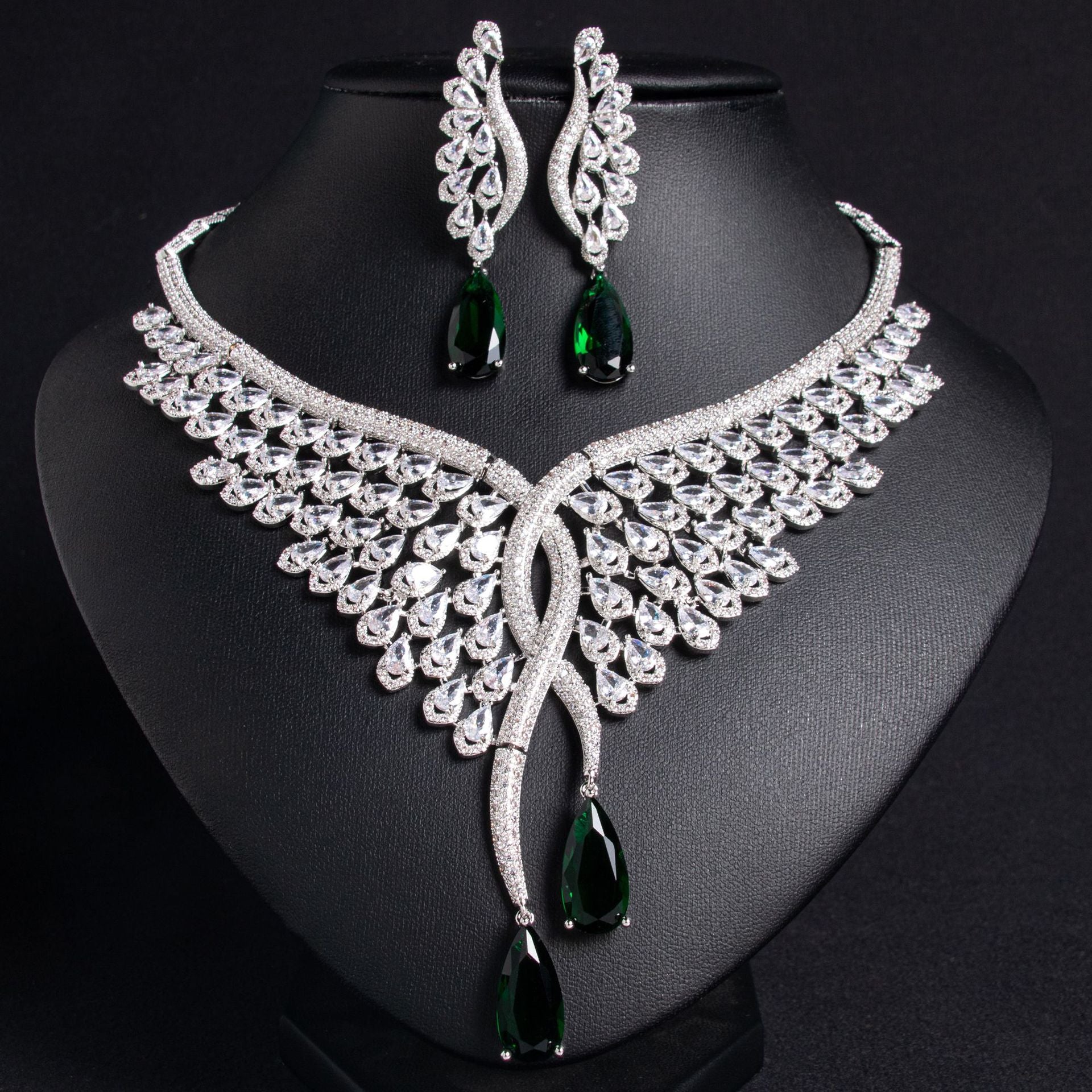 Luxury Wing Design Necklace and Earrings Set with Pear-Cut Simulated Diamonds