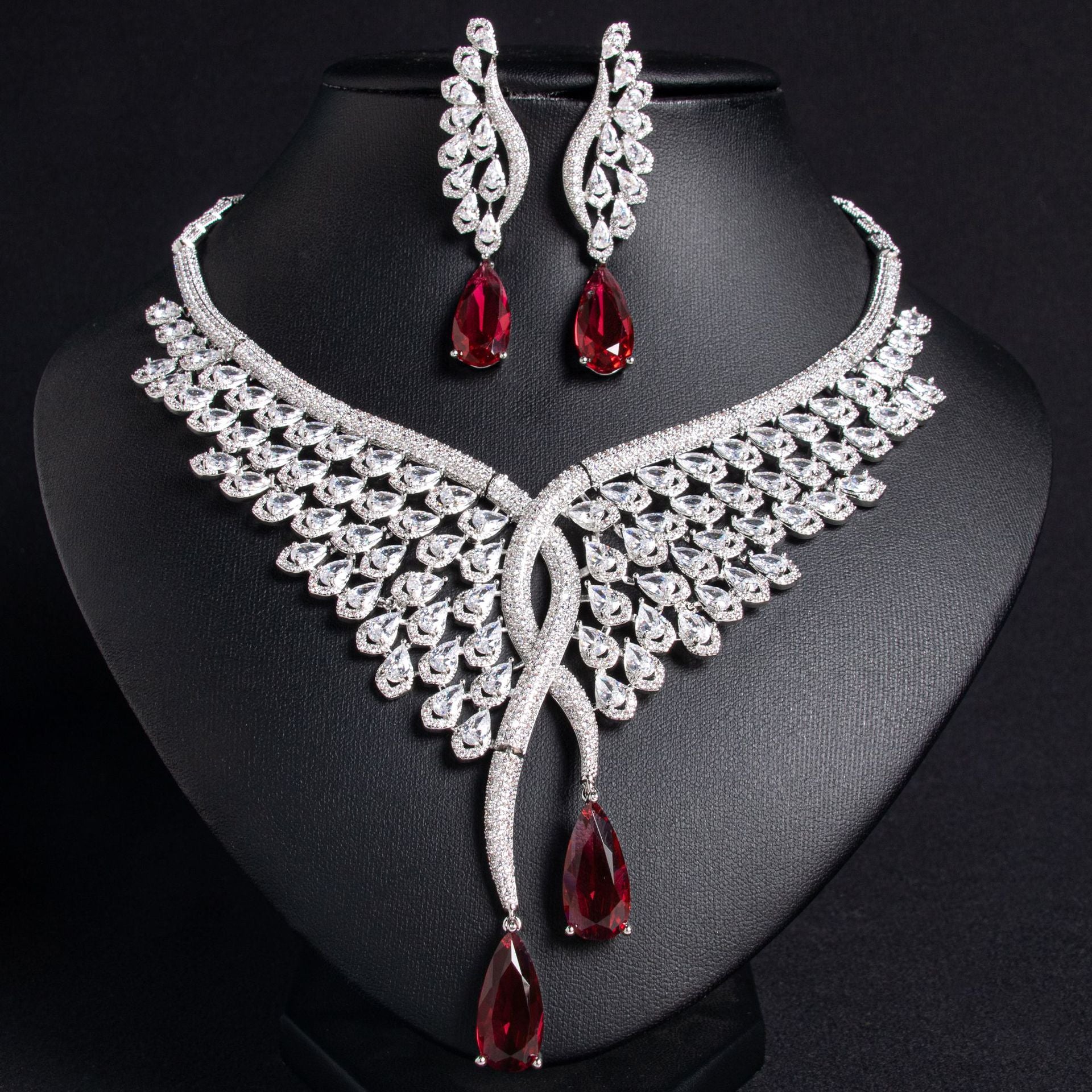 Luxury Wing Design Necklace and Earrings Set with Pear-Cut Simulated Diamonds