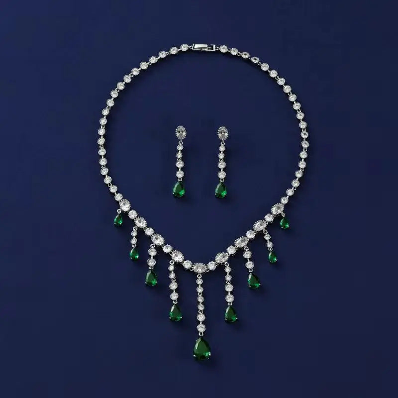 Chic Pear-Cut Necklace and Earrings Set with Simulated Diamonds in White Gold and 18K Gold Plating